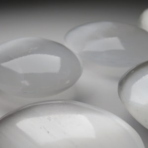 Selenite Palm stone, Large Selenite Palm Stone, Selenite Cleansing Stone, Selenite Crystal Palm, Selenite Gemstone, Selenite Crystal