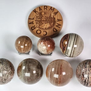 Thousand Layer Quartz Sphere, Thousand Layer Gemstone Sphere, Lodolite Sphere, 1000 layer sphere, Quartz Sphere, Ghost Layer Sphere