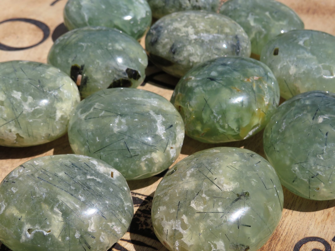 Collier De Perles Prehnite Naturelle 10-11 Mm - Pierre Verte Brute En Nuggets, 199 Carats, Neuf Sans Emballage