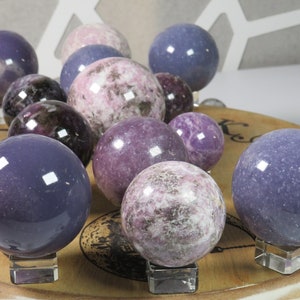 Sfere di lepidolite, sfera di cristallo di lepidolite, sfere di mica viola, pietre preziose purificanti, equilibrio emotivo, pietra di transizione, sfera di mica