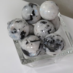 Rainbow Moonstone Spheres, Gemstone spheres, Moonstone, Blue Moonstone, Rainbow Moonstone, Protective Gemstone