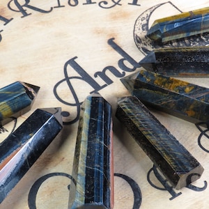 Blue Tigers Eye, Yellow Tigers Eye, Tigers Eye Tower, Gemstone Tower, Crystal Tower, Blue Tigers Eye, Tigers Eye Tower, Hawk&#39;s Eye Towers