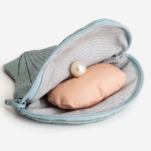 Oyster (purse)