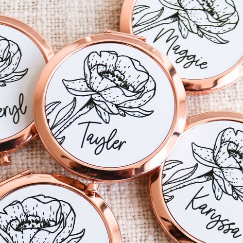 Floral Keychain Monogram Gift for Her Bridesmaid Keychain Etsy