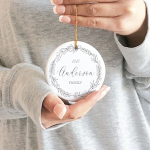 Personalized Round Ornament Custom Text Porcelain Ornament Family Last Name 2020 Holiday Gifts for Friends Stocking Stuffers (EB3451WRTH)