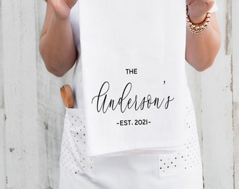 Personalized Kitchen Towel Custom Wedding Gift for Couple Bridal Shower Gift Anniversary Gift for Couple Newlywed Gift (EB3294NCT)