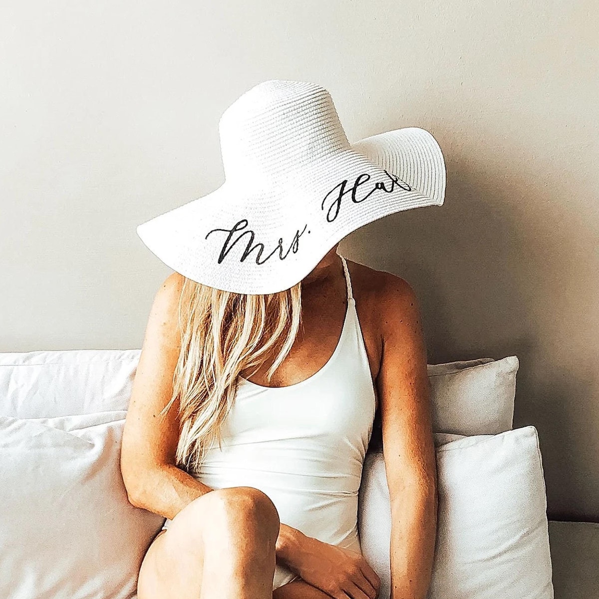 Custom Bride Sun Hat - Summer Bride Gift Idea - Bride Beach Hat - White Floppy Hat for Honeymoon (EB3270P) - Etsy