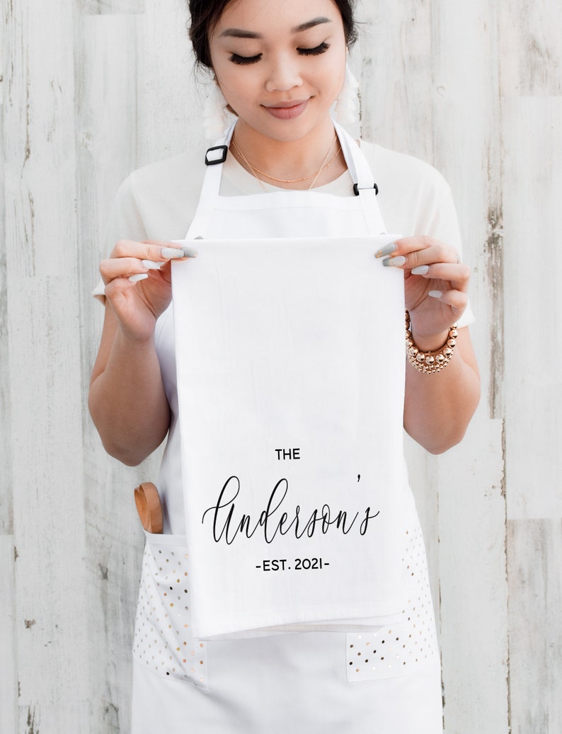 Personalized Kitchen Towel Custom Wedding Gift for Couple Bridal Shower Gift Anniversary Gift for Couple Newlywed Gift (EB3294NCT)