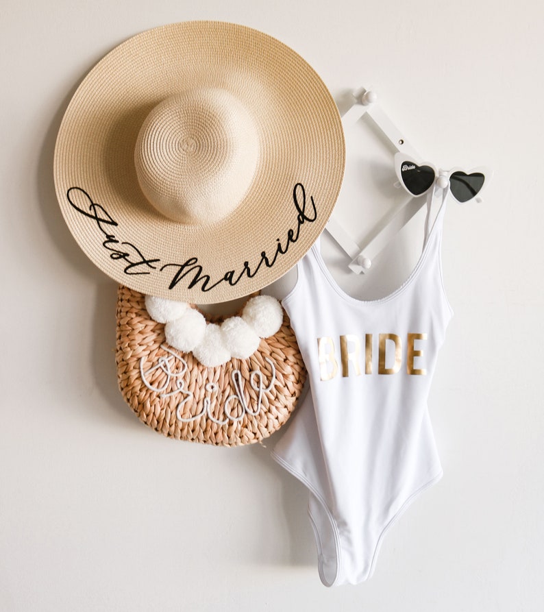 Custom Bride Sun Hat - Summer Bride Gift Idea - Bachelorette Party Hat - Bride Beach Hat - White Floppy Hat for Honeymoon (EB3270P)
