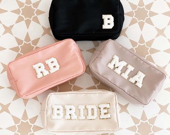 Personalized Nylon Pouch Gift Bags Custom Make Up Pouches Women Teen Birthday Gift Monogram Cosmetic Bag Bridesmaid Gift Idea (EB3497P)