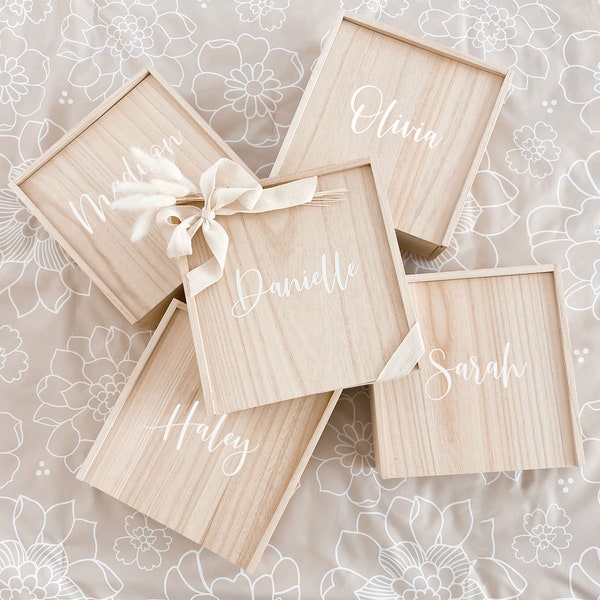 Wooden Gift Box with Lid with Names Personalized Wood Gift Box for Women Unique Bridesmaid Proposal Box with Names (EB3459P) EMPTY