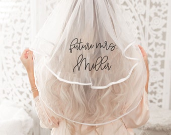 Bride Veil Bachelorette Party Veil Bridal Shower Veil Bride to Be Veil   (EB3296MRS)