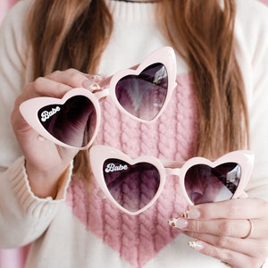Valentines Day Gifts for Friends Galentines Day Gift Ideas Party Favors Decor Photo Props Pink Babe Heart Sunglasses (EB3347RTR)