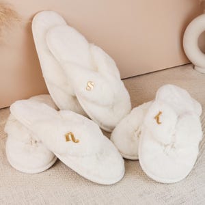 Monogram Slippers with Gold Initial Pin – Personalized Bridal Party Gift for Bride, Bridesmaids, Maid of Honor, Wedding Slippers (EB3394GM)