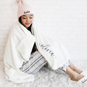 Sherpa Blanket Personalized for Women Winter Gifts for Her Birthday Gifts for Friends Custom Name Bridesmaid Gifts Friends  (EB3492AD)