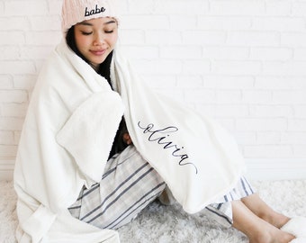 Sherpa Blanket Personalized for Women Winter Gifts for Her Birthday Gifts for Friends Custom Name Bridesmaid Gifts Friends  (EB3492AD)