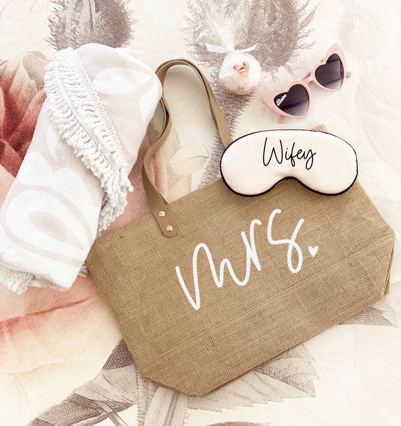 Mrs Straw Bag Bride Bag Bride Gift Bag Honeymoon Tote Bag Mrs Etsy