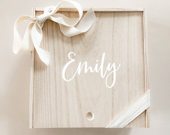 Bridesmaid Gift Box Personalized Wooden Gift Boxes Wood Bridesmaids Proposal Box Will you be my Bridesmaid Box with Names  (EB3459P) EMPTY