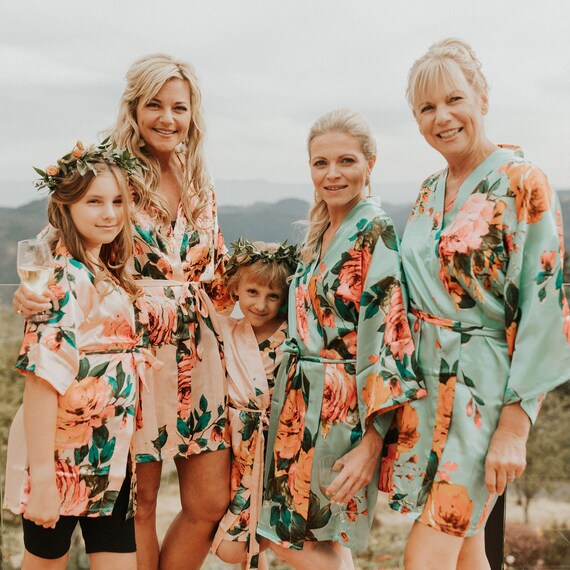 set of 8 bridesmaid robes