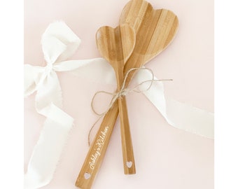 Personalized Wooden Spoon Set Custom Kitchen Baking Gift Housewarming Cooking Kitchen Gift Ideas for Mom, Grandma, Hostess, Bakers (EB3431P)