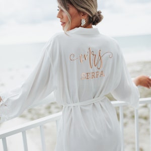 Bride Robe Personalized Bride Robe Cotton Mrs Robe Mrs Gifts Bridal Shower Gift for Bride Getting Ready Robe EB3184MRS imagem 8