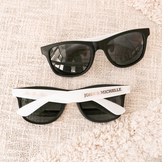 Summer Wedding Favors Outdoor Wedding Sunglasses Personalized Sunglasses Beach Theme Favors Destination Wedding Favors EB3107 SET of 24