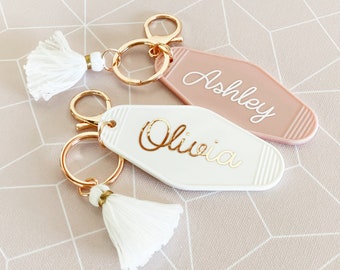 Personalized Keychain Retro Motel Keychain Gifts for Women Bridesmaid Keychain Bridesmaid Gift Ideas Personalized Gifts for Her (EB3475P)