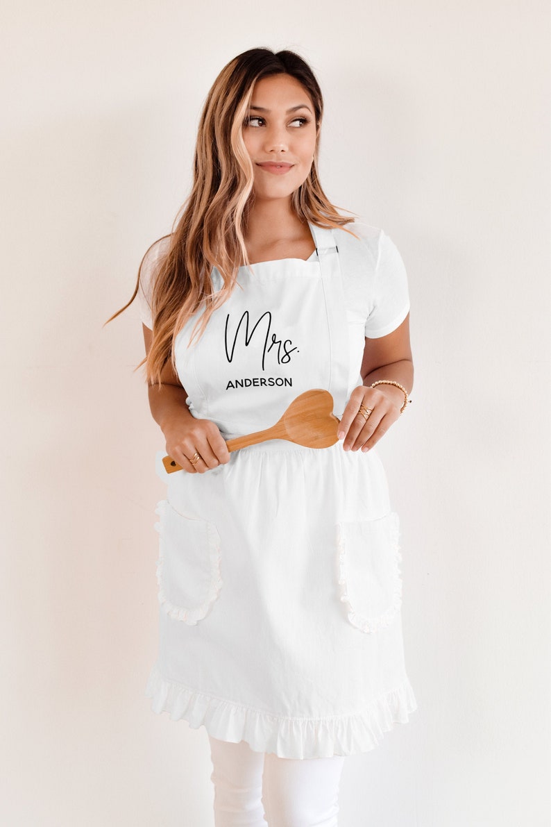 Bride Apron Kitchen Bridal Shower Gift Personalized Mrs Apron Cute Bridal Shower Gift Ideas Wedding Shower Gift for Bride (EB3353CT)
