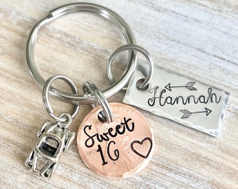 Llavero de coche nuevo, llavero personalizado dulce 16, nuevo llavero del conductor, dulce regalo de decimosexto cumpleaños, dulces 16 regalos, regalos para la hija