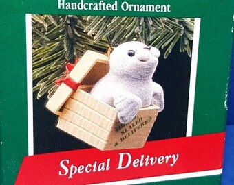 1989 Special Delivery Hallmark Ornament