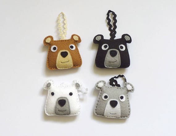 Ours en feutrine décoration en 4 couleurs : ours brun, gris ours, ours noir, ours polaire Ours en feutrine décoration en 4 couleurs : ours brun, gris ours, ours noir, ours polaire