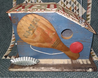 PaddLE BaLL BirDHouse