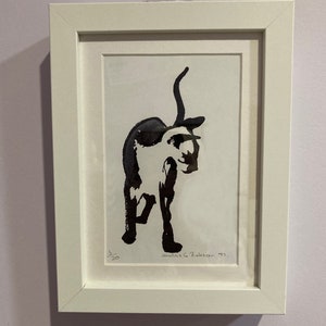 Gato siamés esperando, pincel chino. Impresión original firmada a mano.