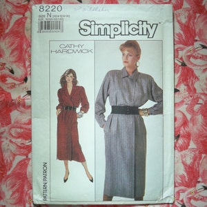 Uncut Simplicity 8220 Misses. Easy-To-Sew Mock-Wrap Dress  Misses&#39; Size 10,12,14