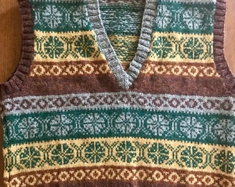 Cropped FairIsle Vest with V Neck in Pure Shetland Wool