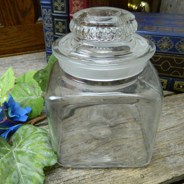 Vintage Dakota Square Drug Store General Store Candy Jar Ground Glass Stopper