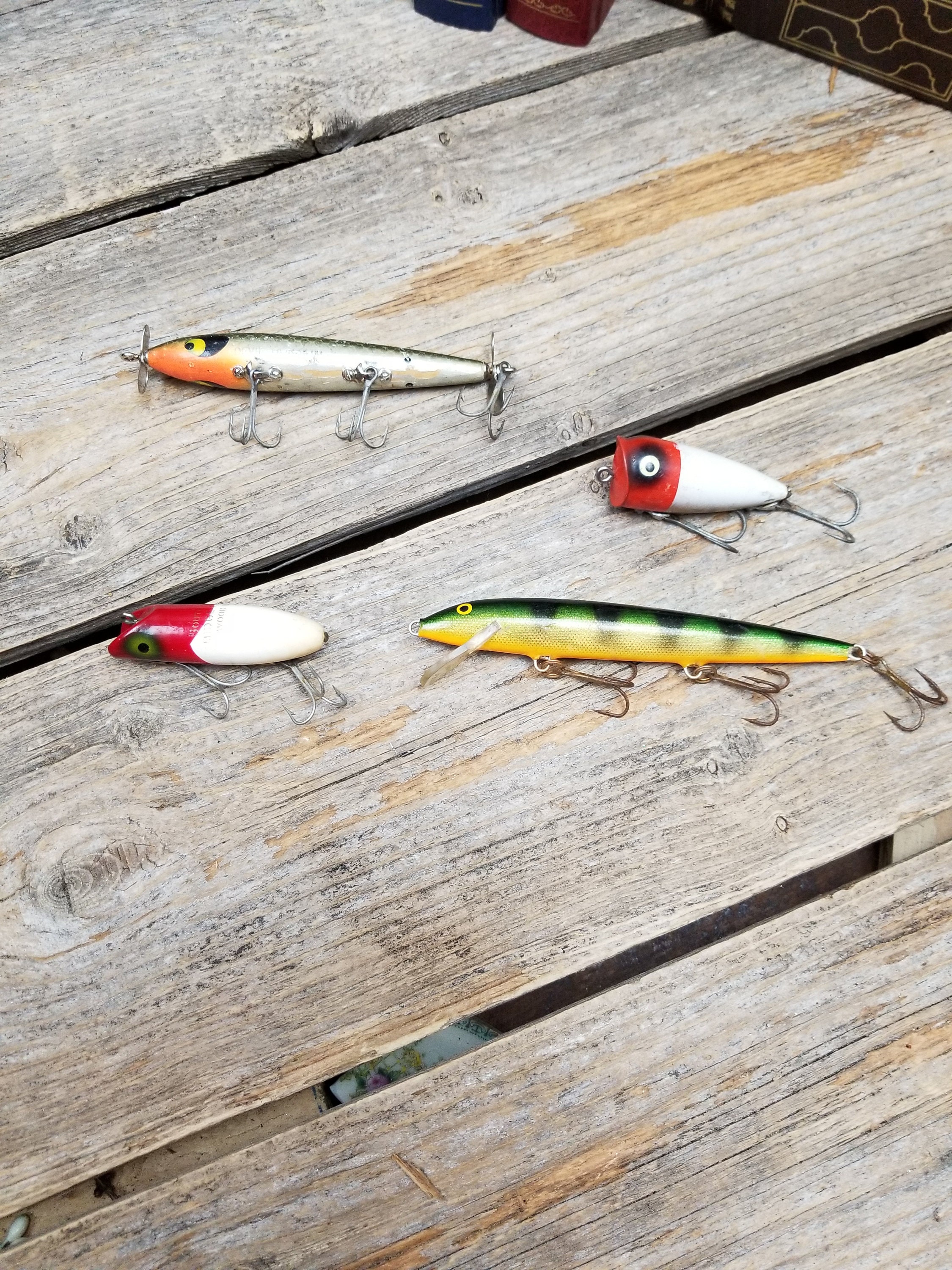 Four Vintage Wood Fishing Lures, Heddon Plunker With Glass Eyes, Crippled  Minnow, Two Unknown Painted Eye Lures, 3 to 4 Good Condition Auction