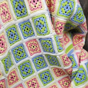 Beautiful Vintage Hand Crocheted Granny Square Throw Blanket image 2