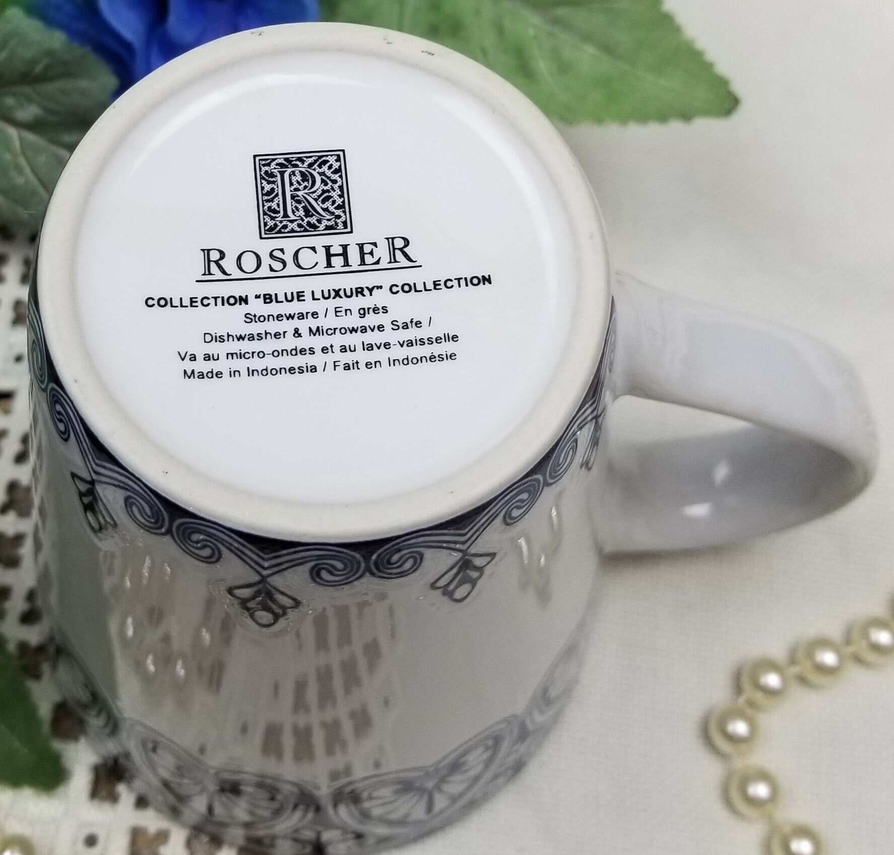 Roscher top stoneware mugs