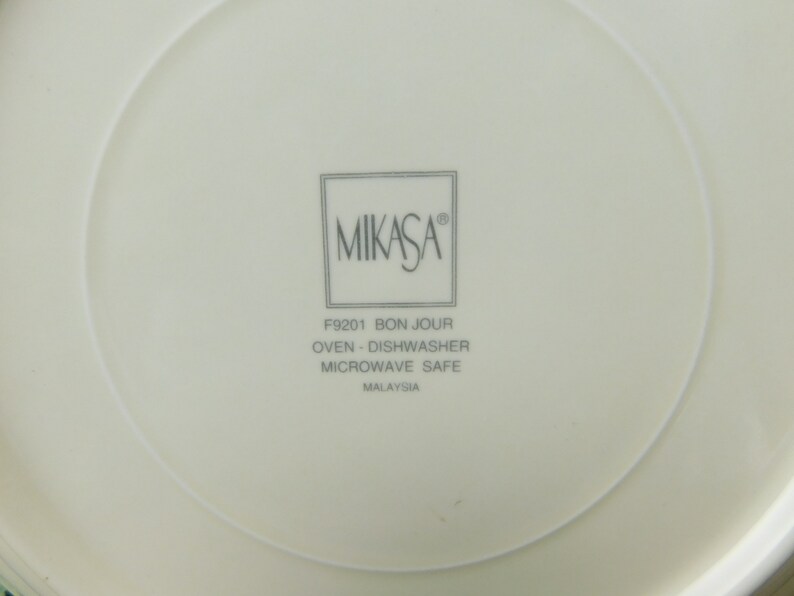 Set of 4 Vintage Mikasa Bon Jour Dinner Plates