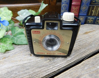 Vintage Mid Century Kodak Brownie Bullet Camera