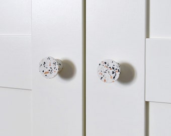 Bouton en terrazzo fait main pour armoire, tiroir ou porte - Décoration d'intérieur unique et colorée Quincaillerie décorative moderne Bouton rond, rénovation domiciliaire