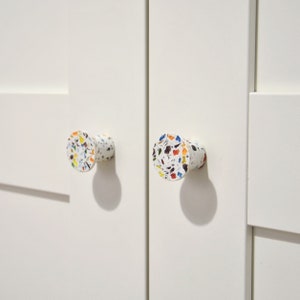 Terrazzo knob Multicolor Recycled Glass terrazzo Pulls, kitchen cabinet knobs, Nightstand knobs Handmade, Round Bedroom handles, Bathroom image 5