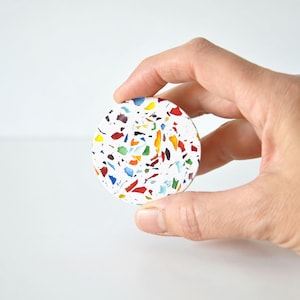Recycled Glass Terrazzo Knob, Handmade Cabinet Hardware (ø 5 cm) (PRICE PER UNIT)