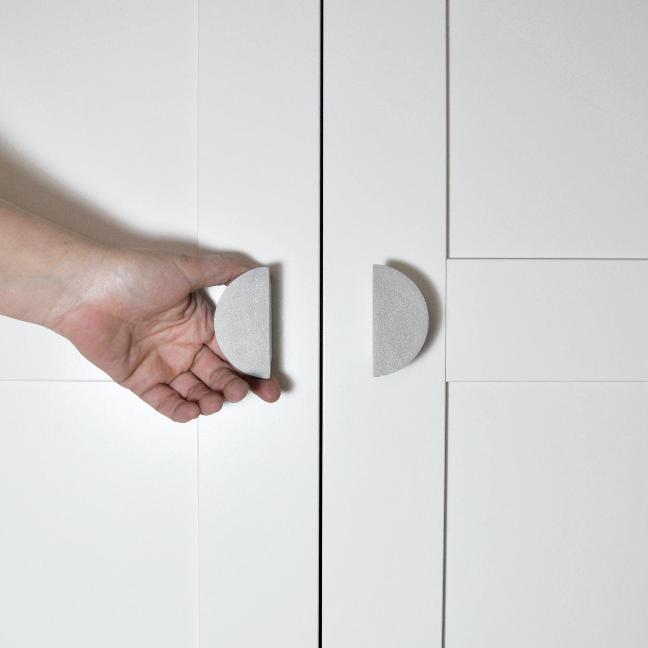 Cabinet Knob Gray ø 7cm (2,7"), Half Moon Handle, Semicircular Handle, Kitchen and Bathroom Knob, Concrete Handle, Furniture Knob