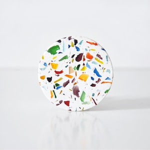 Terrazzo Knob Recycled Glass ø 5cm (2"), Handmade kitchen cabinet knob and Pull, Baby's room, Round handles (PRICE PER UNIT)