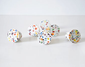 Pomello Terrazzo in vetro riciclato, pomello per mobile da cucina e maniglia, pomelli per comodini fatti a mano, pomelli rotondi per camera da letto, maniglie per bagno