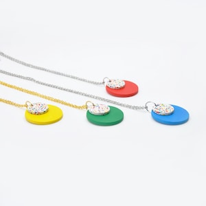 Terrazzo Necklace modern pendant in bright colors jesmonite ecological resin red blue yellow and red trend 2022