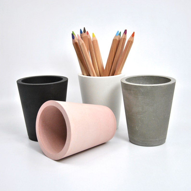 concrete pen holder