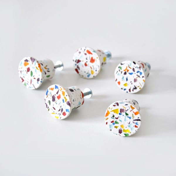Terrazzo cabinet knob Multicolor Recycled Glass, Handmade Hardware (PRICE PER UNIT)